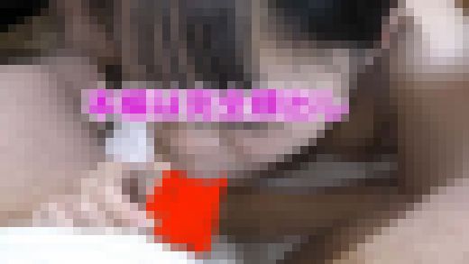 【個】18歳の懸命フェラ！おじさんの大量ザーメンをお口に注ぎ込まれ茫然自失！　サンプル画像2