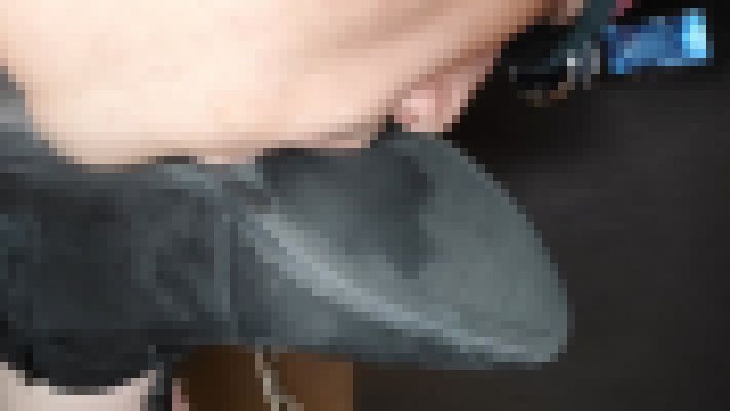 翼ちゃんのネットカフェで私物の靴を舐めさせたり顔面踏みつけたり２最終章 サンプル画像