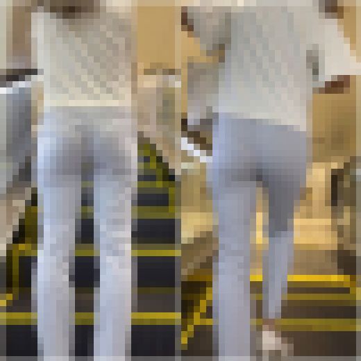 【綺麗に描かれるPライン！】「タイトスラックス姿のアラサーOL(1名)」　サンプル画像1