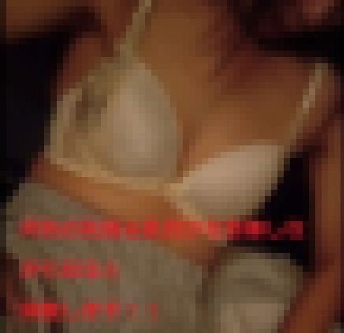 ガチの夫婦　40代妻のラブホテルでの下着姿 サンプル画像