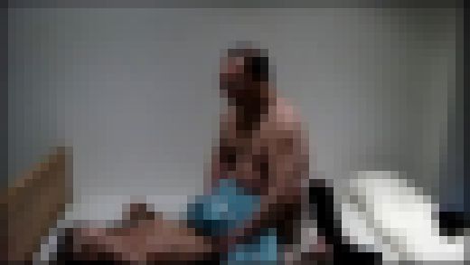 スレンダーなデリ嬢と本番行為！File.1　サンプル画像3