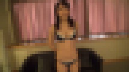 不倫中の美巨乳の19歳専門学校生がEカップを揺らして喘ぎまくる　サンプル画像1