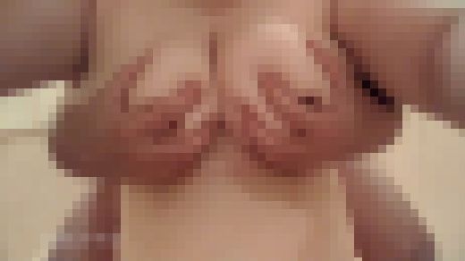 Ｋカップ爆乳を背後から鷲掴みにして揉みしだく動画（４シチュ）　サンプル画像3