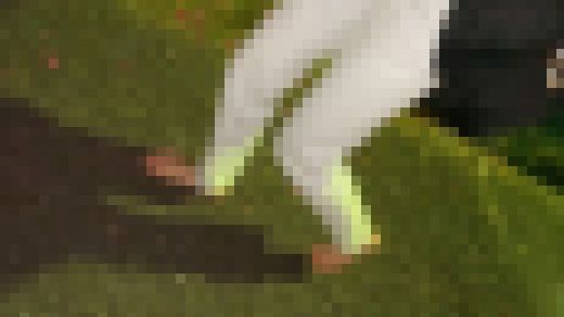 【完全裸足】第41弾！裸足で夜の街中を歩く女性 part2　サンプル画像3