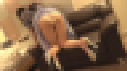 清楚系の22歳アパレル店員が初ハメ撮りで経験したことないエッチを味わう　サンプル画像1