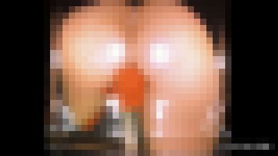 【真下アングル】プライベート撮影 マイクロミニ＆Tバック　サンプル画像2