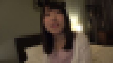 スレンダー美乳の20歳女子大生が学費のために恥ずかしがりながらの初ハメ撮り サンプル画像