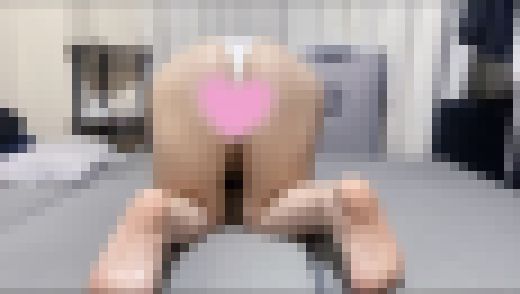 都会のむちむち女子の部屋でくつろぐ姿を撮影成功〜食い込み開脚ド迫力な生お尻〜 サンプル画像2
