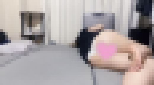 都会のむちむち女子の部屋でくつろぐ姿を撮影成功〜食い込み開脚ド迫力な生お尻〜 サンプル画像3
