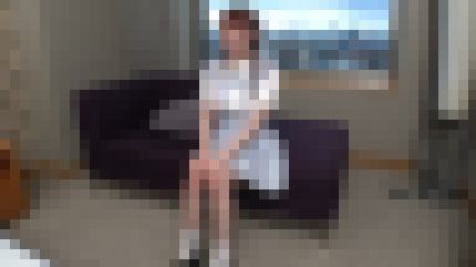 色白スレンダーの19歳女子大生が巨根で突かれる快感に喘ぎまくる サンプル画像1