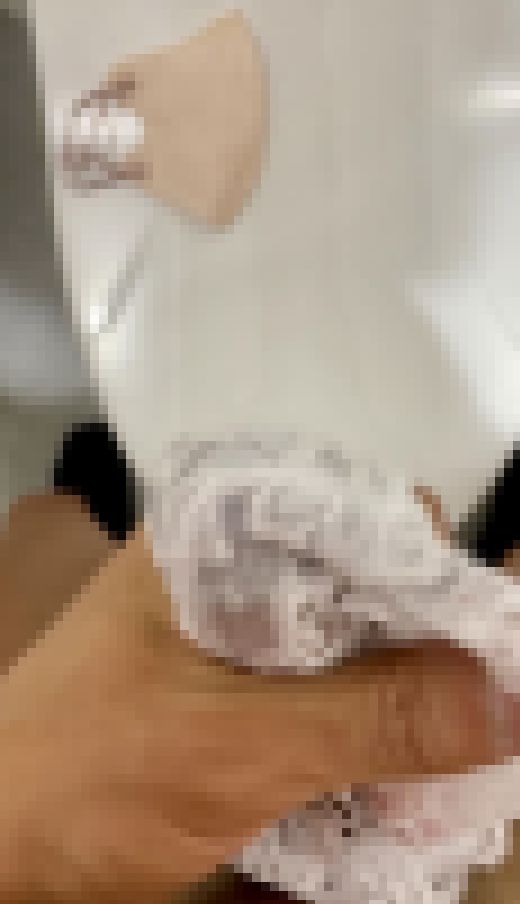 ❤️女子大生の使用済マスク&パンティおかずにしこしこ〜マスクぶっかけ〜&　サンプル画像3