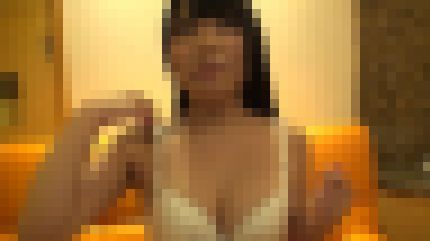 Eカップの19歳女子大生が初ハメ撮りで感度抜群の体で喘ぎまくる サンプル画像