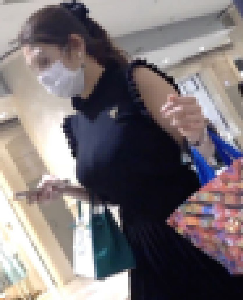 ダイアモンド豪乳ヴィトン美女!歩くパイナップル豪乳! サンプル画像