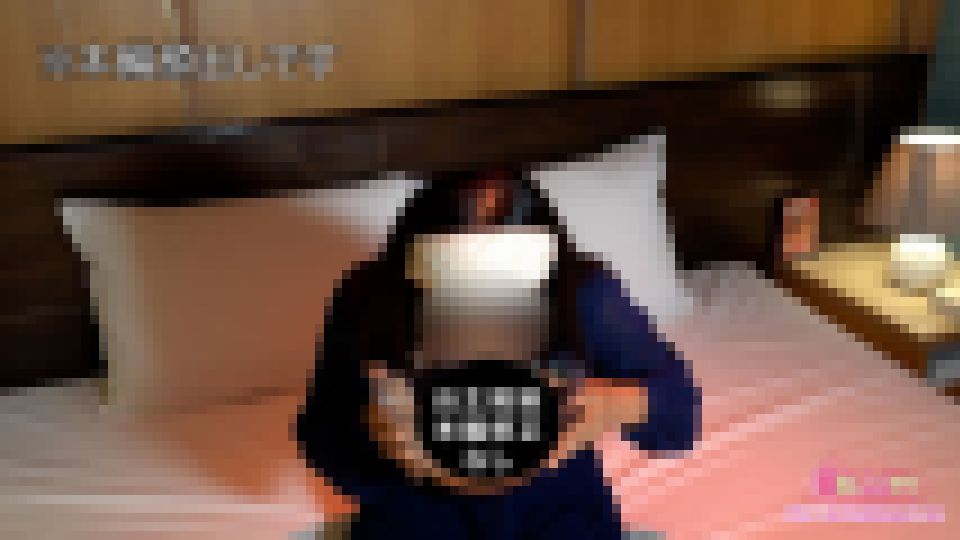 【嘔吐物注意】大迫力の飲●嘔吐! こんなの初めて撮った! お●っこ飲ませすぎて気持ち悪すぎガチゲロ吐きの一部始終。 サンプル画像