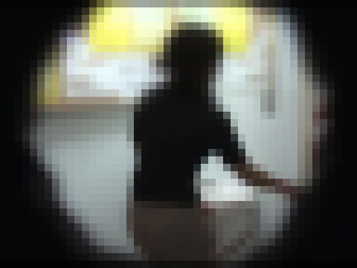 GAL接写 トイレ in大阪ゲームセンター #035 サンプル画像