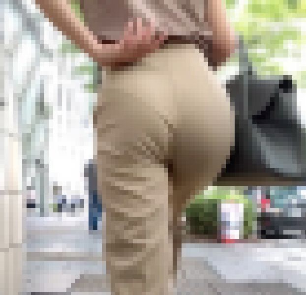 《縁レースのPライン丸見え！ハイウエストパンツ姿のOL》 サンプル画像