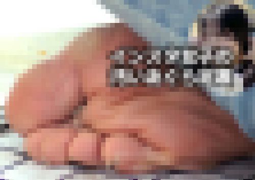 インスタ女子の汚いあぐら足裏　サンプル画像3