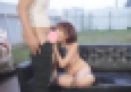 Fカップむっちり体型制ふく女　子が公園で露出していたので…デカ乳を晒し満面の笑みで露出実況・他人バレに戸惑うも発情に抗えず見知ら　サンプル画像2