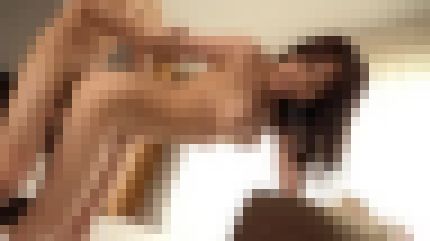 美巨乳の23歳ビール売り子が巨根で気持ち良い所を突かれアソコを締め付けて喘ぐ　サンプル画像3