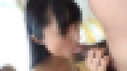 スレンダー体型の20歳フリーターが初ハメ撮りで何度も絶頂して体を痙攣させる　サンプル画像2