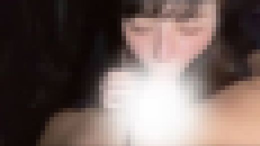 【超長舌の究極テク】見た事の無いような長い舌で行われる神技フェラ抜き　サンプル画像2