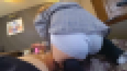 アシスタントが待機中モデルをこっそり撮影していた！その4 ギャルモデルが寸止め手コキでアシスタントの射精管理！？　サンプル画像2