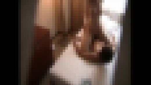 フル勃起チ○ポを見てしまったマッサージ嬢…File.1　サンプル画像2