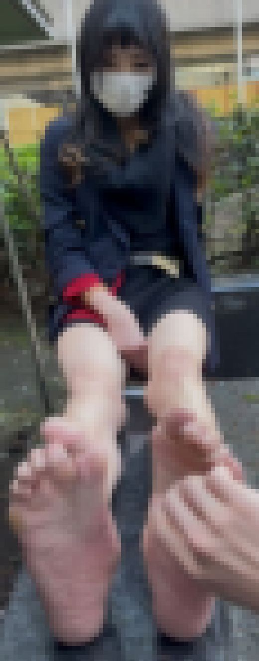 実寸も28cm！素足履きギリシャ型美女激弱クサ足裏くすぐり足比べグーパー！7分9秒　サンプル画像3