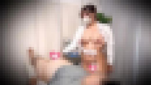 特大爆乳のパイズリ治療！パイパンまんこを手マン。手コキテクを堪能し射精＠ED4011号室【ナース手コキ】【吐精/射精】Day1　サンプル画像1