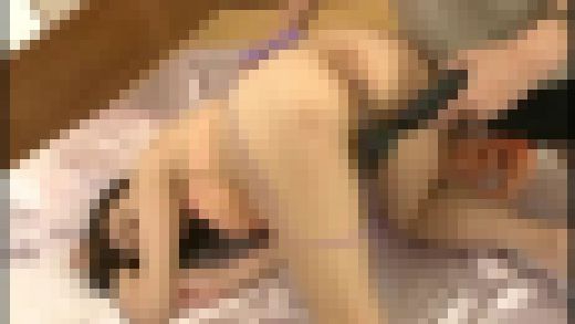 若い男と激しくて濃厚な中出しセックスを楽しむ五十路妻の痴態 Part 5 サンプル画像1