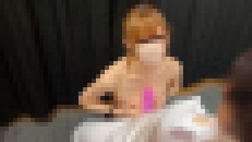 献身パイズリ「早くイってください…」執拗な乳首攻めから逃れる為に不本意な表情を浮かべながらも精一杯ご奉仕する超美人カフェ店員 サンプル画像3