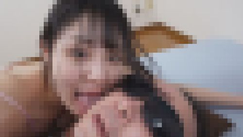 自分の股間にオモチャを当てて私の顔に肺から湧出る口臭を嗅がせ顔面を口内汁まみれにしてくれた女子(完全オリジナル) サンプル画像3