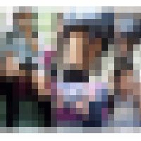 電車内まさかの大開脚でモロP隠し撮り〜からの階段での粘着逆さ撮りパンチラ動画 サンプル画像