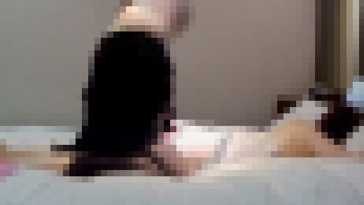 研修医の膣奥へカテーテル治療【女医の特別研修動画】　サンプル画像1