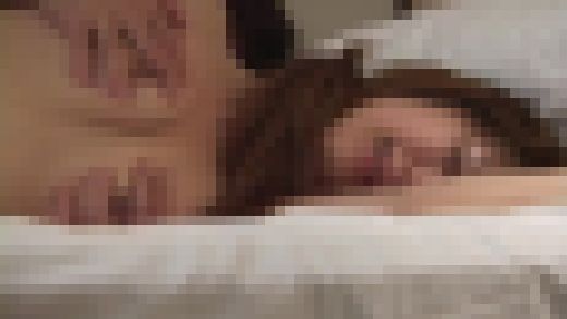 SEXレスで欲求不満の人妻は旦那に内緒で他人に抱かれるいやらしい女!File.1 サンプル画像1