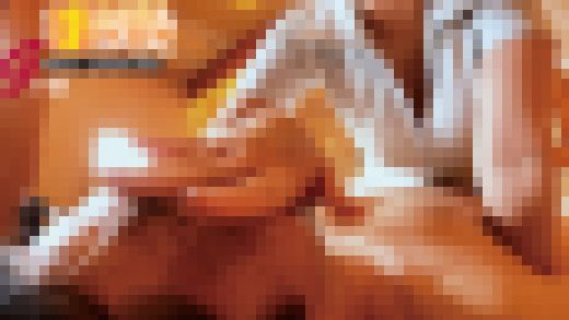 男の体を知り尽くす世奈葉月のツバ102発！塗り塗り顔面ヨダレパック　サンプル画像2
