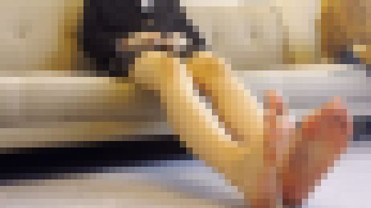 レイナちゃんの迫る足裏、圧倒的な存在感　サンプル画像3
