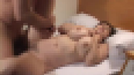 ナンパ熟女 拒んだふりして濃厚に求め合う人妻中出し！File.1　サンプル画像1