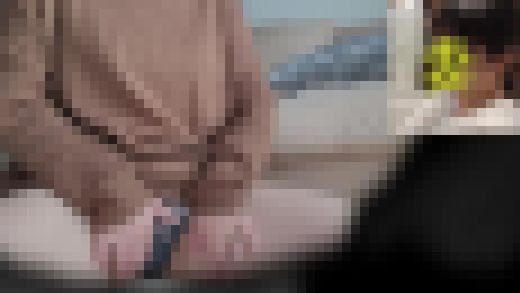 【個人撮影NTR】NO.76 熟女妻たちの窓際オナニー　サンプル画像2