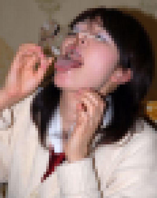 素人投稿動画 画面拡大/画質向上版 「男の人のチポから出る液体はぜんぶ飲みますね」変態OLはセックスも精子も大好き 【Par サンプル画像1