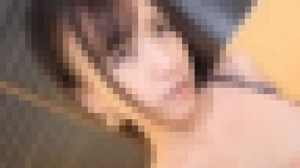 ハーフで可愛らしい23歳人妻が他人棒でガンガン突かれ中出しされる サンプル画像