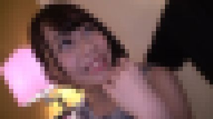 読書好きで美巨乳の20歳女子大生が初ハメ撮りで奥を激しく巨根で突かれ何度も絶頂 サンプル画像