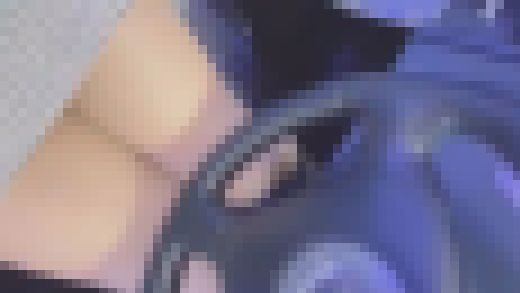 自撮り女性応援企画　パンプスでゲームペダル踏み　サンプル画像3