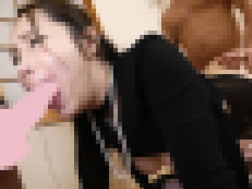 Fカップ美巨乳のクール美人の妻を実家の法事に1人で行かせたら…男たちに囲まれ美巨乳を揉みしだき・複数チ●ポをフェラ奉仕・代わる代 サンプル画像2
