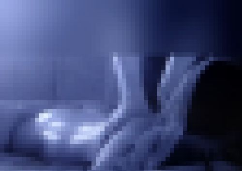 極上美Body美人OLと清楚系美人保育士をオイルマッサージ サンプル画像2