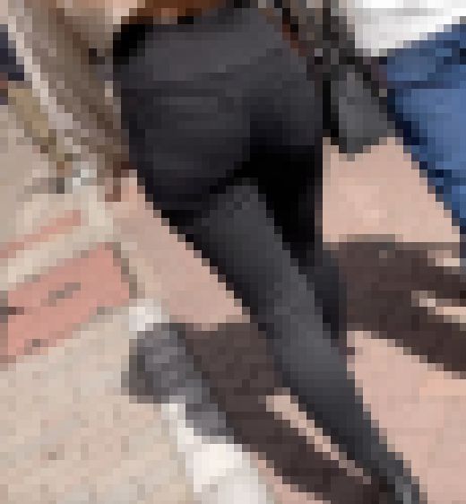 141 肉つきが最高な黒スキニー尻　サンプル画像2