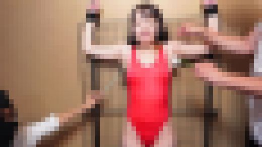 必死に頑張って無言を貫こうとするも、やはり声が漏れニヤけてしまうヤング敏感ガール（完全オリジナル）　サンプル画像1