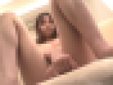 スレンダー美乳の27歳人妻が面接で恥ずかしがりながらも試し撮りをされフラフラになる　サンプル画像2