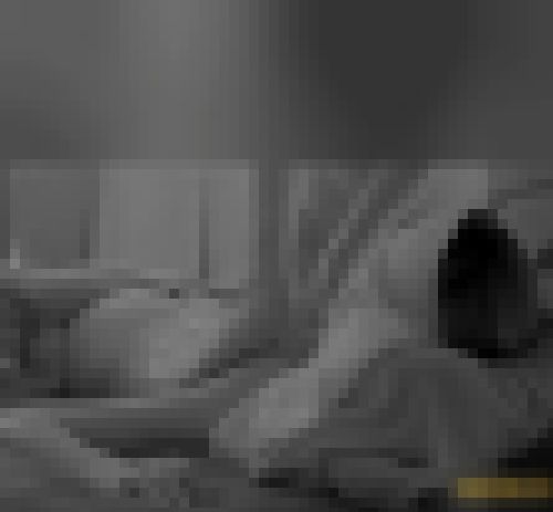 プリプリ美巨尻エロカワ美女と超クビレプリ尻人妻をオイルマッサージ　サンプル画像2