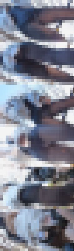 超高画質FHD動画 まさしく承認欲求モンスター！自己顕示欲を満たすために露出衣装で自分の身体を男達に撮られる娘達NO-1 超接近　サンプル画像3
